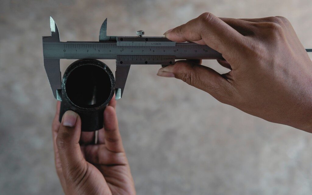 Jak średnica przewodu hydraulicznego wpływa na jego przepływ?